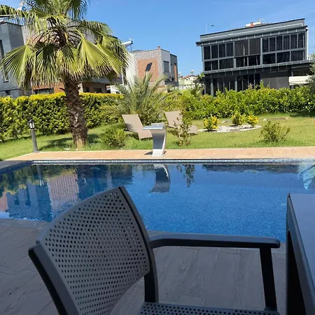 Vila Life Villalari - Yeni Oezel Havuzlu Kusadası